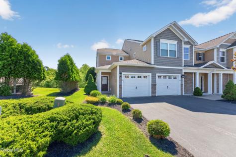 23 Stacey Court Cohoes NY 12047