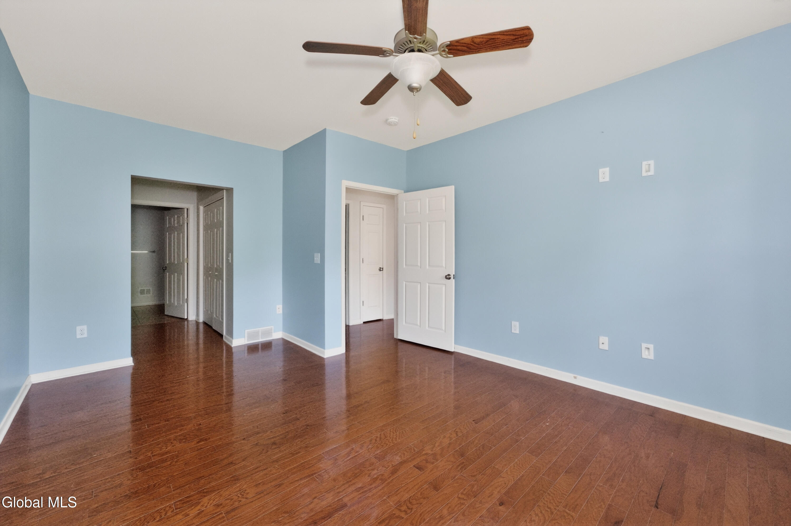 23 Stacey Court Cohoes NY 12047