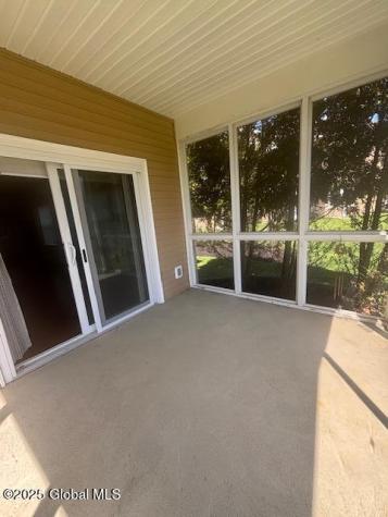 23 Stacey Court Cohoes NY 12047