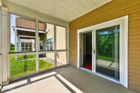23 Stacey Court Cohoes NY 12047