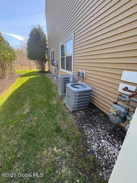 23 Stacey Court Cohoes NY 12047