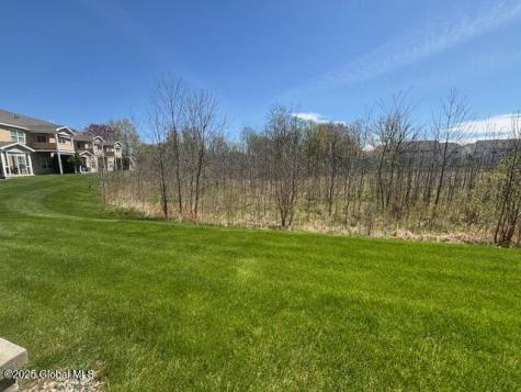 23 Stacey Court Cohoes NY 12047