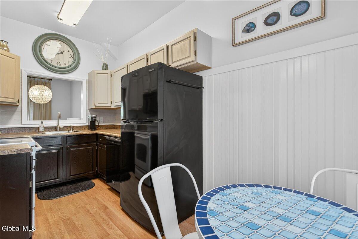 22 Lakeview Road Saratoga Springs NY 12866
