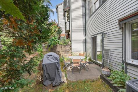 22 Lakeview Road Saratoga Springs NY 12866