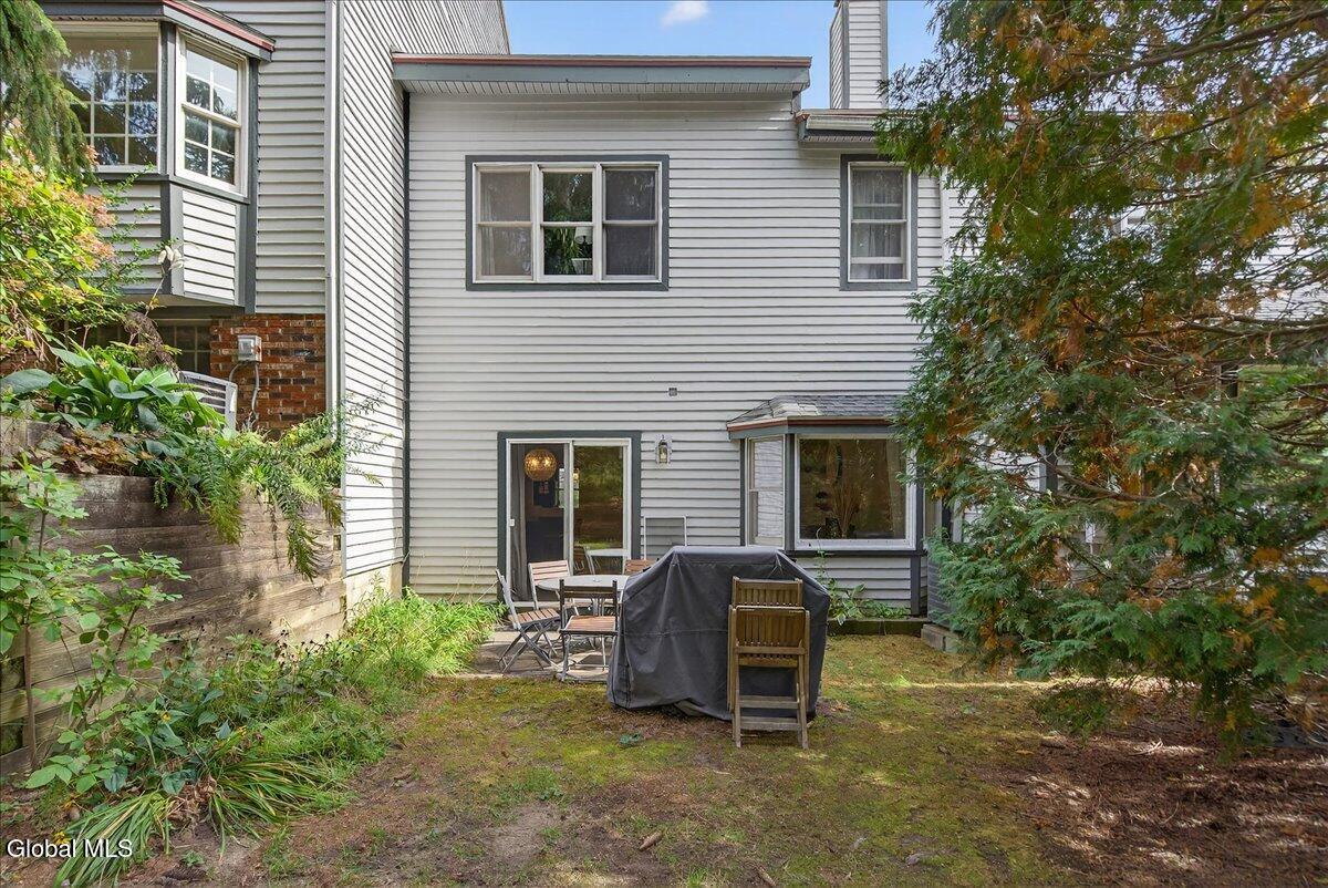 22 Lakeview Road Saratoga Springs NY 12866