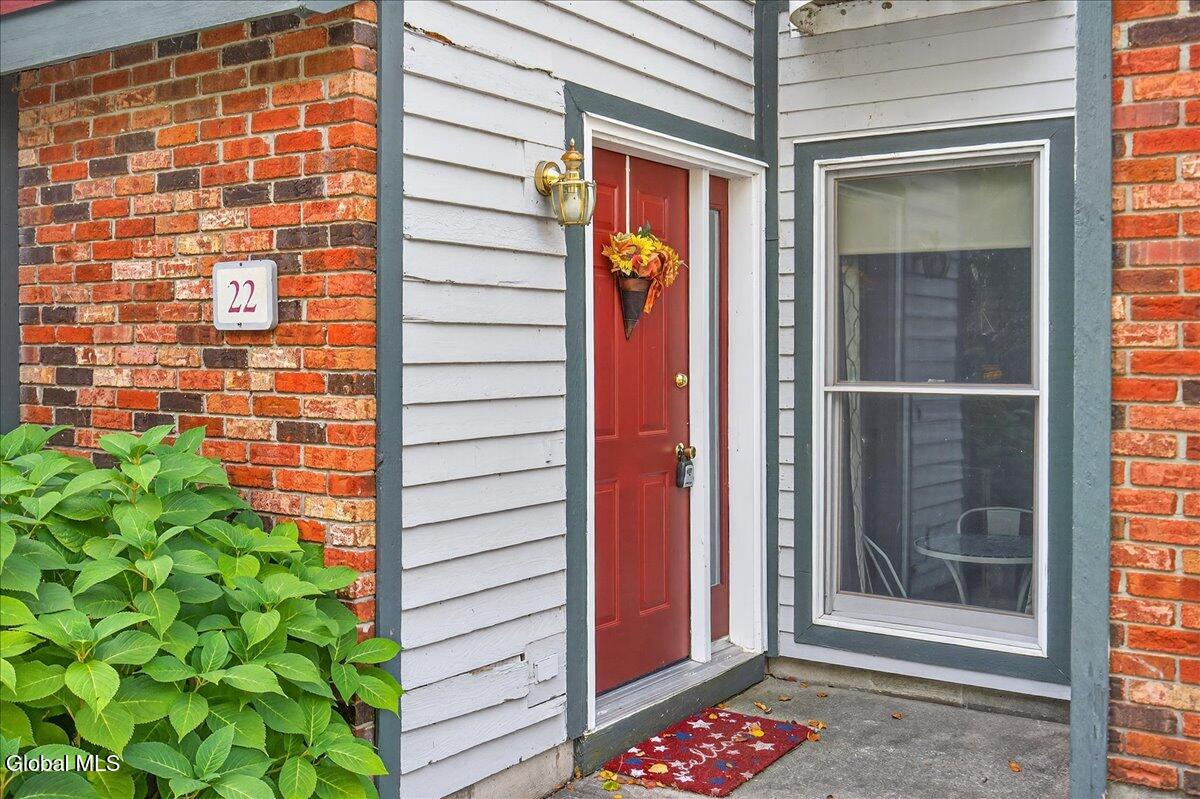 22 Lakeview Road Saratoga Springs NY 12866