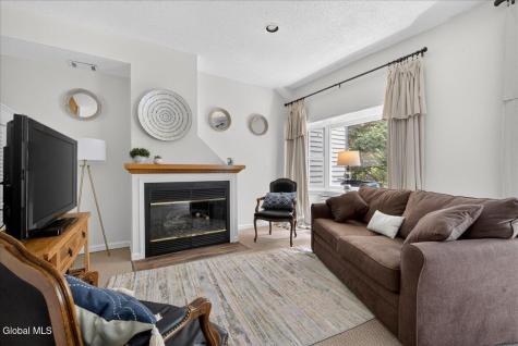 22 Lakeview Road Saratoga Springs NY 12866