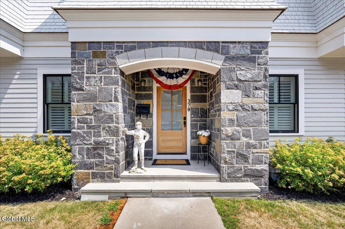 37 White Street Saratoga Springs NY 12866