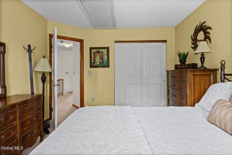 60 Stoney Creek Drive Clifton Park NY 12065