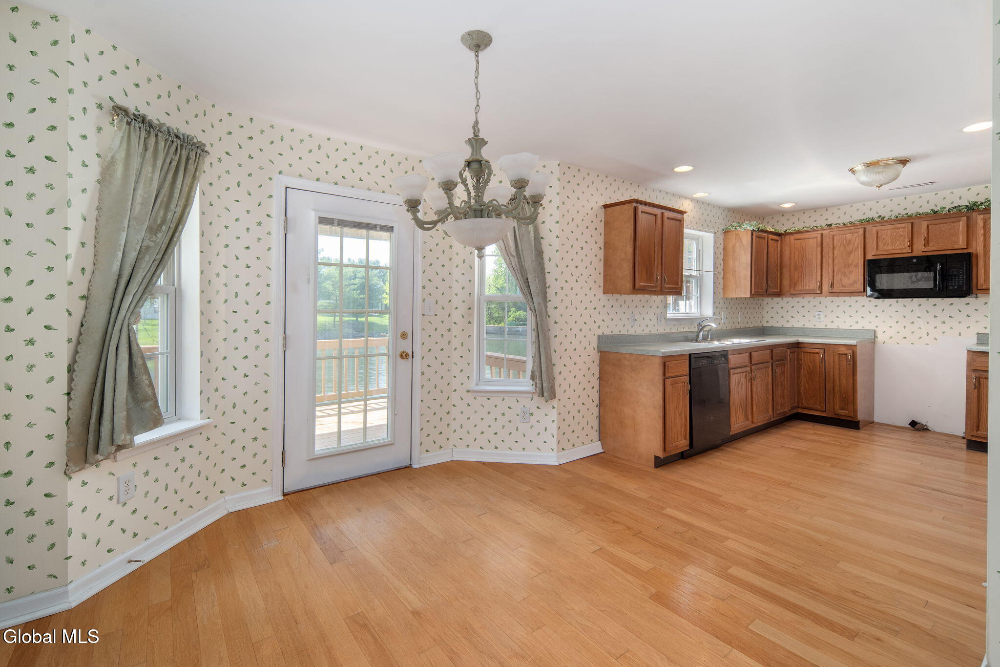 95 Morning Glory Way Schenectady NY 12306