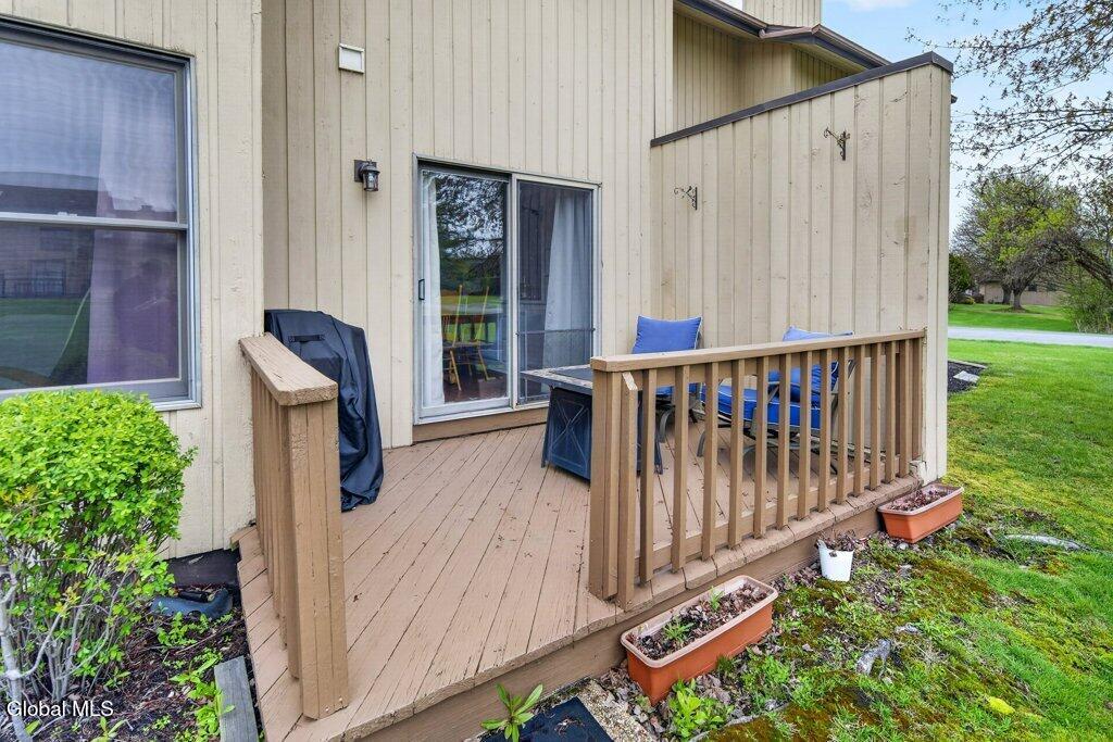 24 Harvard Road Watervliet NY 12189