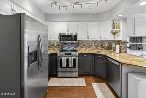 24 Harvard Road Watervliet NY 12189