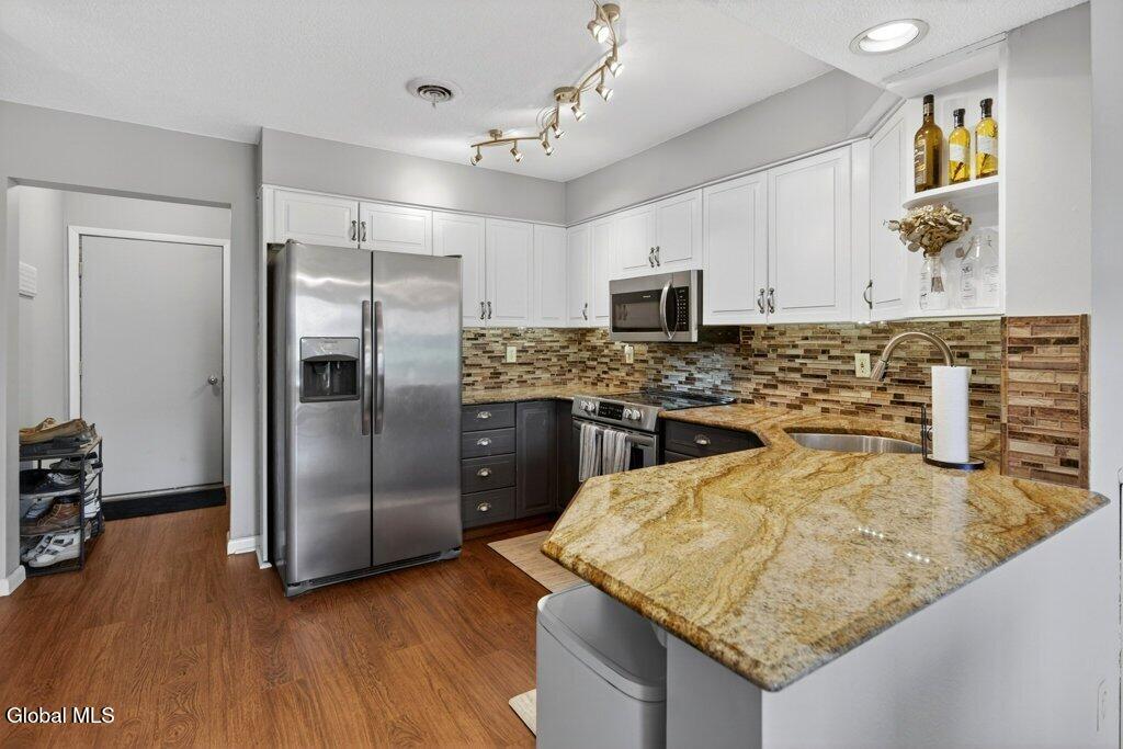 24 Harvard Road Watervliet NY 12189