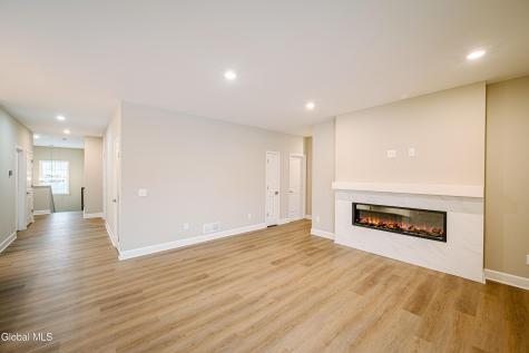 18 Reed's Hollow Saratoga Springs NY 12866