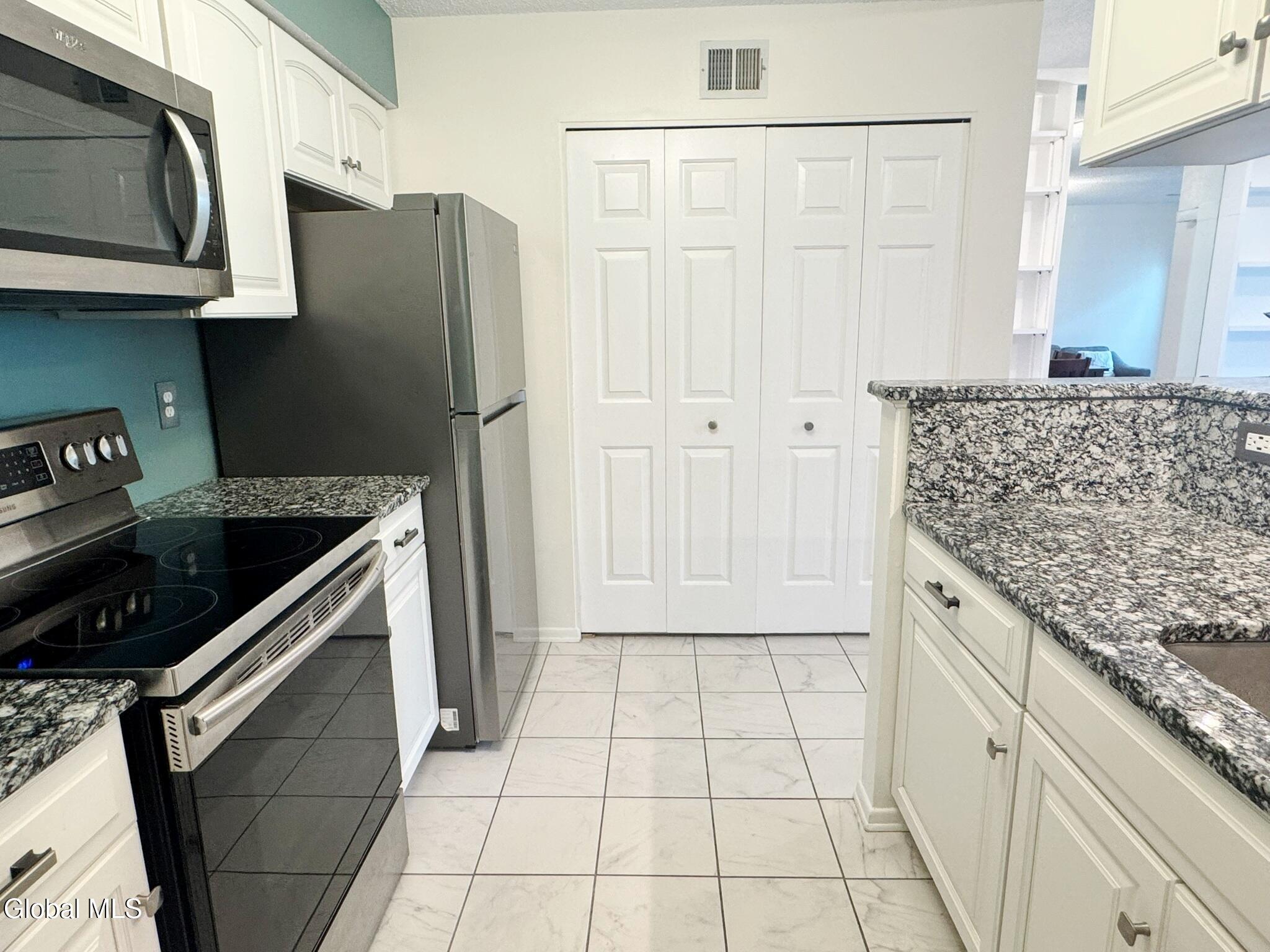 1511 Hampton Place Boulevard Troy NY 12180