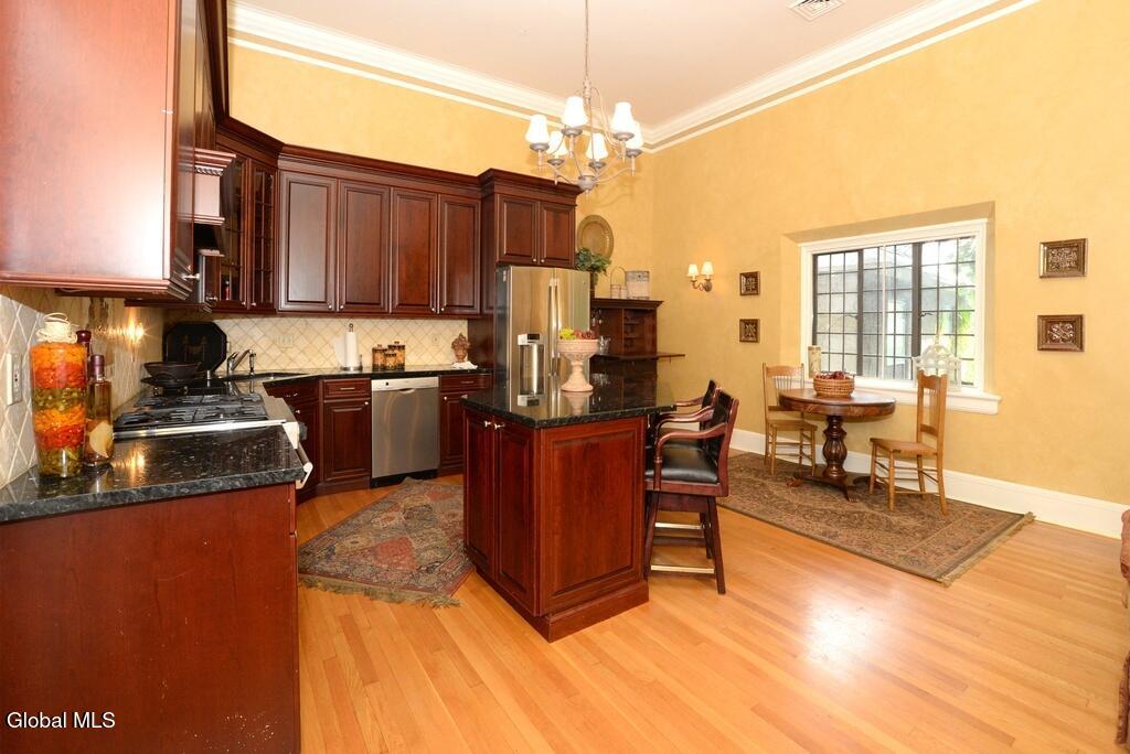 14 Talford Place Saratoga Springs NY 12866