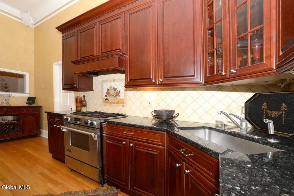 14 Talford Place Saratoga Springs NY 12866
