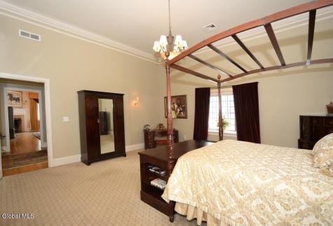 14 Talford Place Saratoga Springs NY 12866