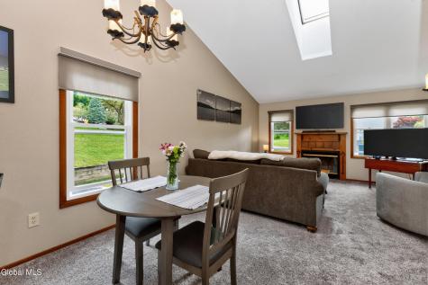 7 Westchester Court Clifton Park NY 12065
