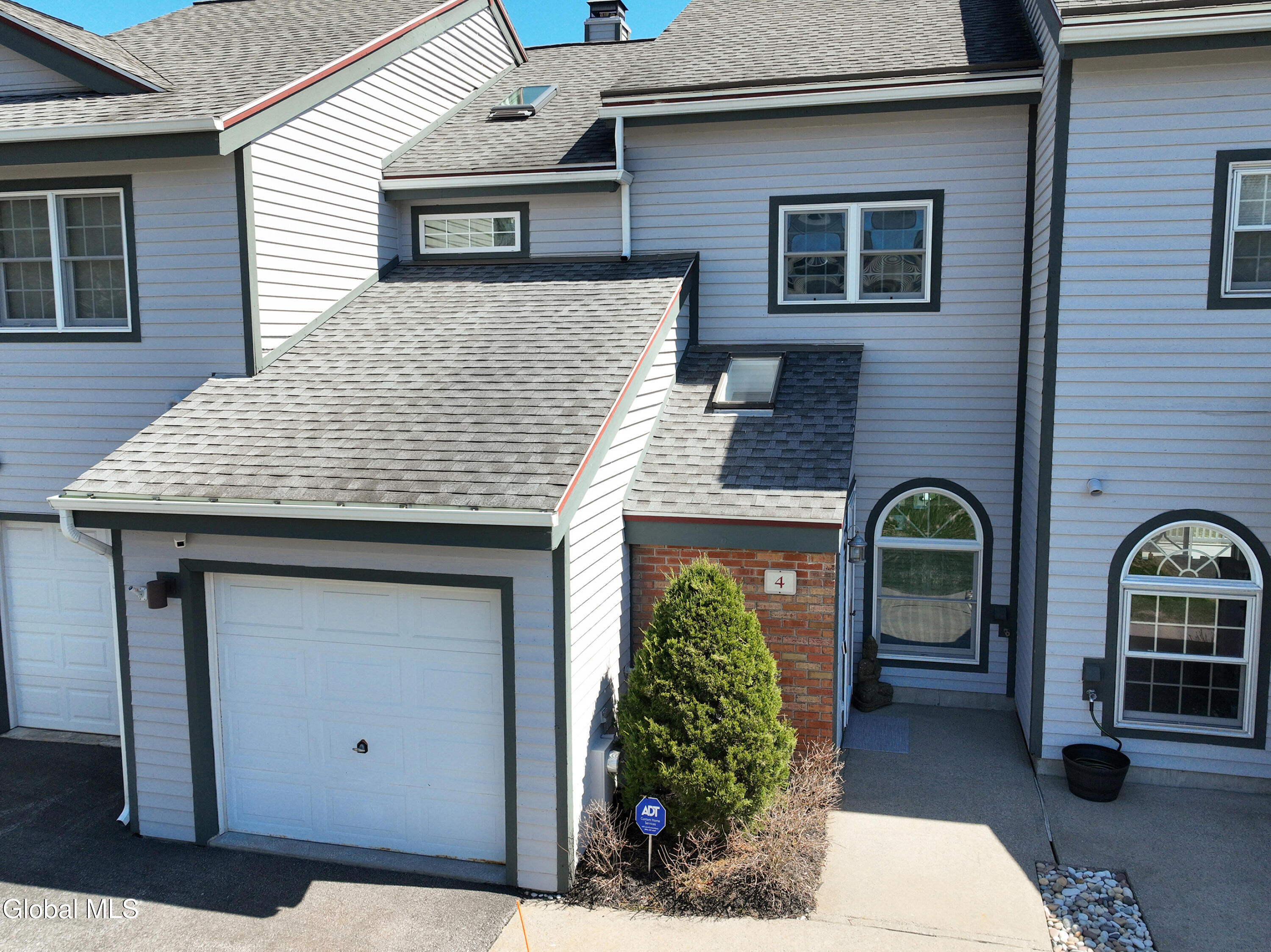 4 Beach Court Saratoga Springs NY 12866