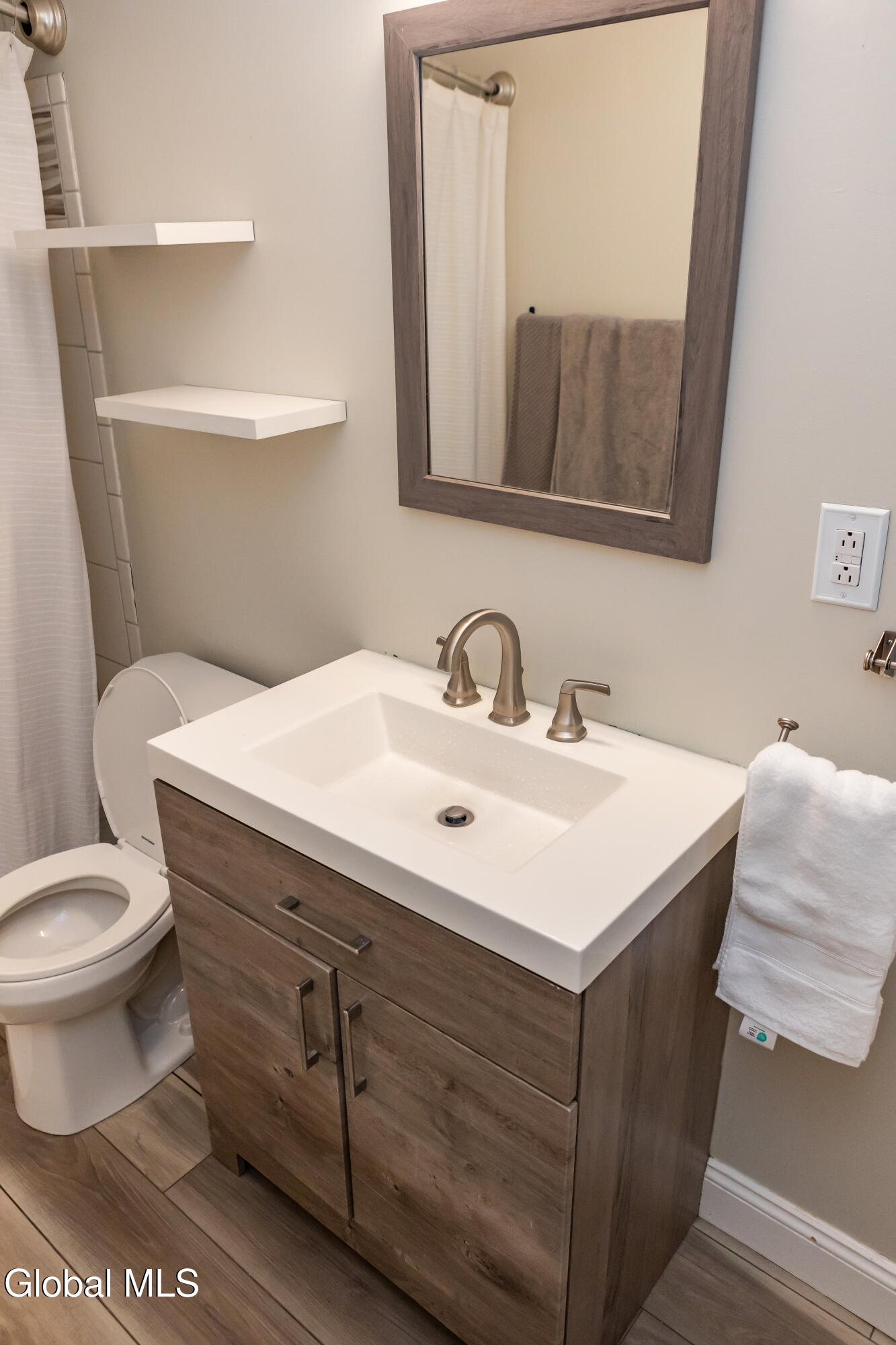 356 N Village Boulevard Baldwinsville NY 13027