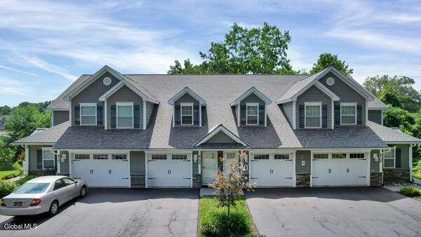 4102 Brunswick Meadows Way Troy NY 12182