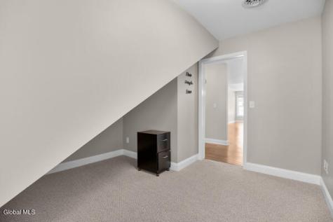 4102 Brunswick Meadows Way Troy NY 12182