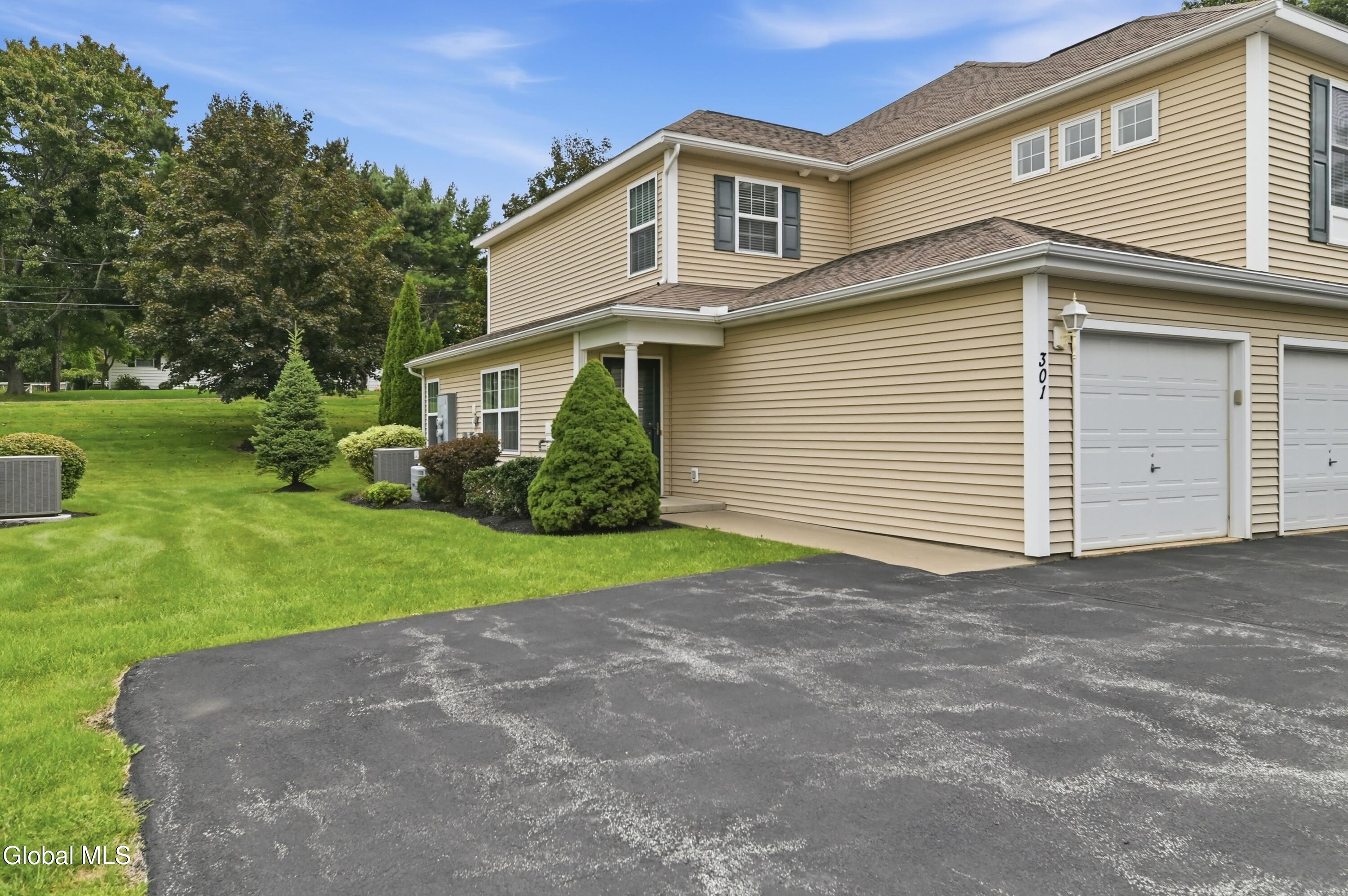301 Royale Court Troy NY 12180