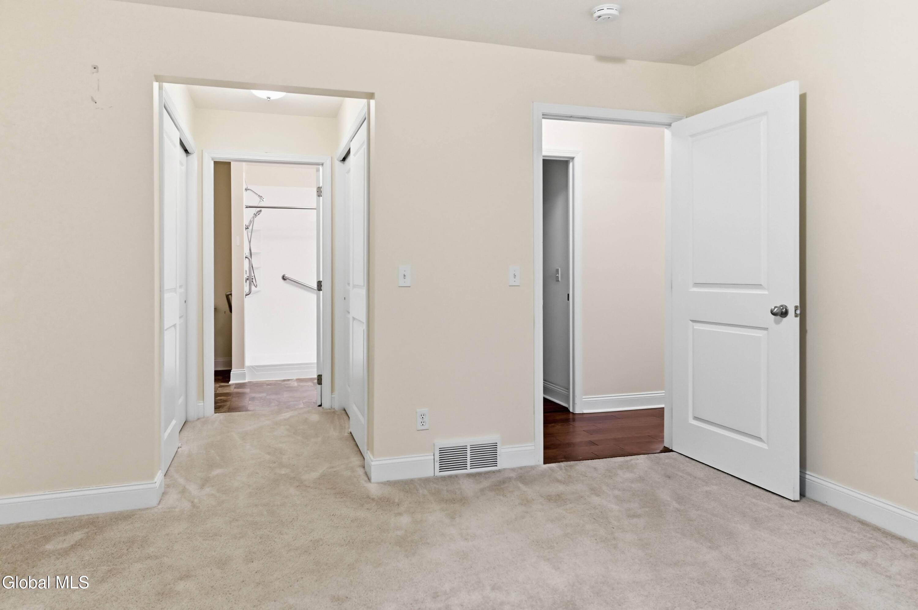 301 Royale Court Troy NY 12180