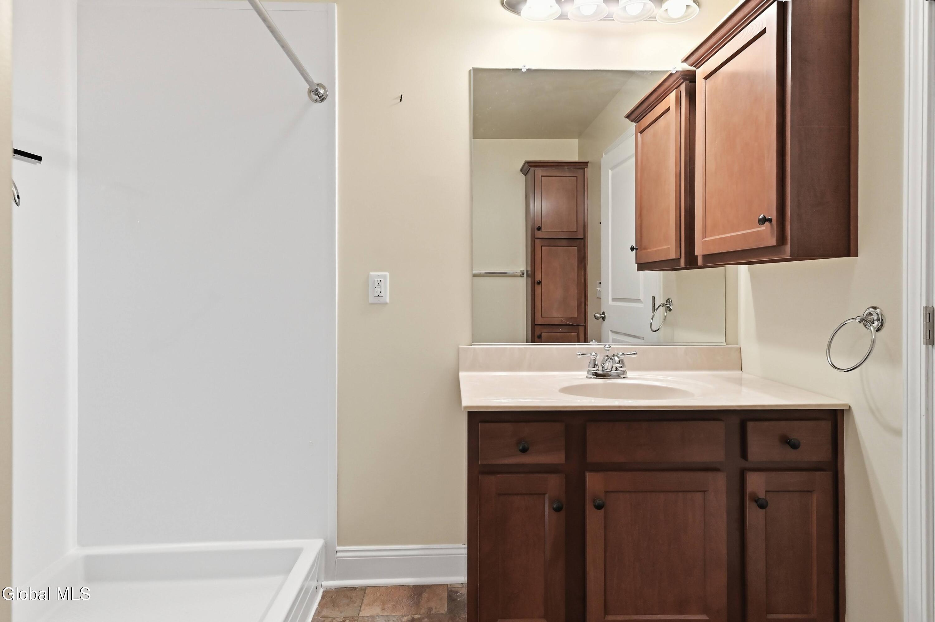 301 Royale Court Troy NY 12180