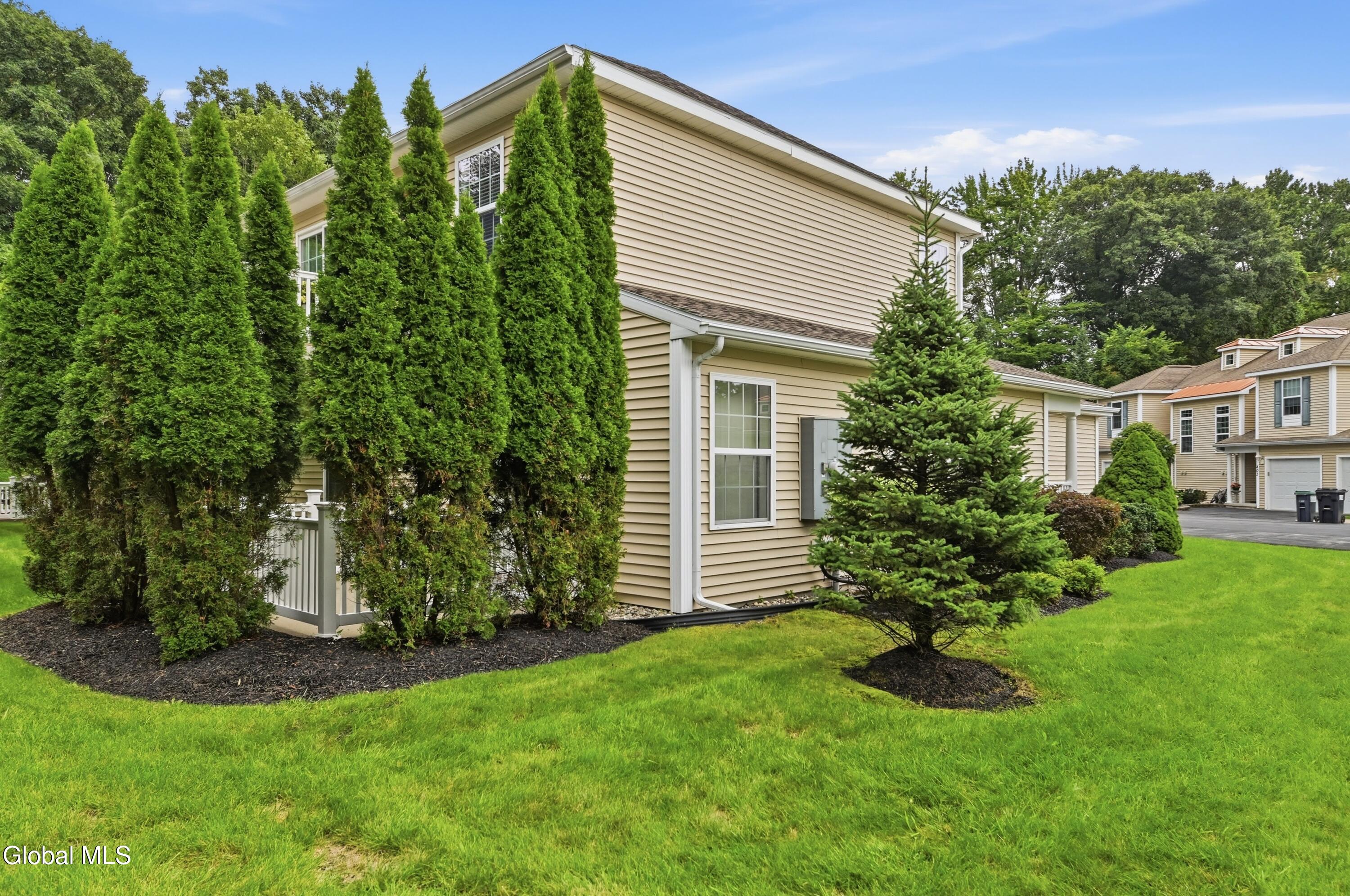 301 Royale Court Troy NY 12180