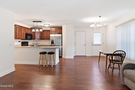301 Royale Court Troy NY 12180