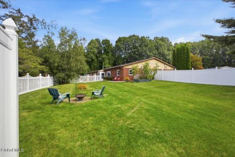 2C Deer Creek Clifton Park NY 12065