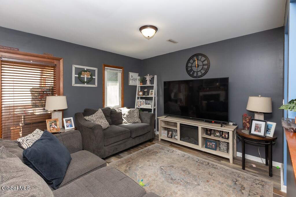 24 Brenden Court Clifton Park NY 12065