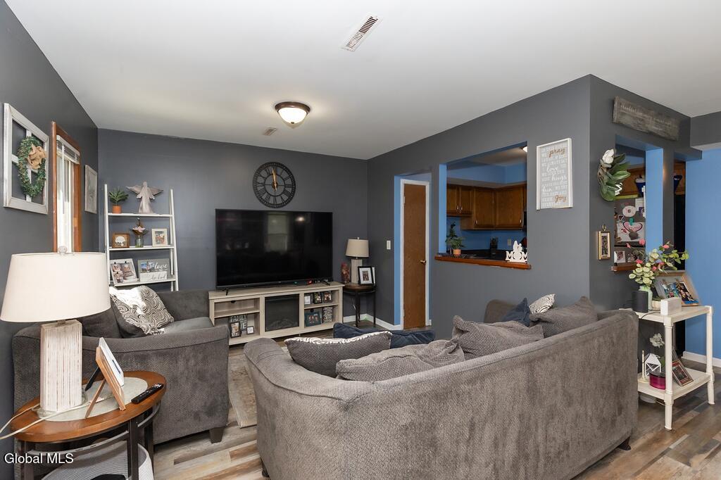 24 Brenden Court Clifton Park NY 12065