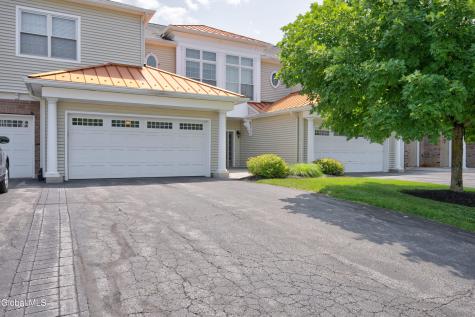 802 Vly Pointe Drive Niskayuna NY 12309