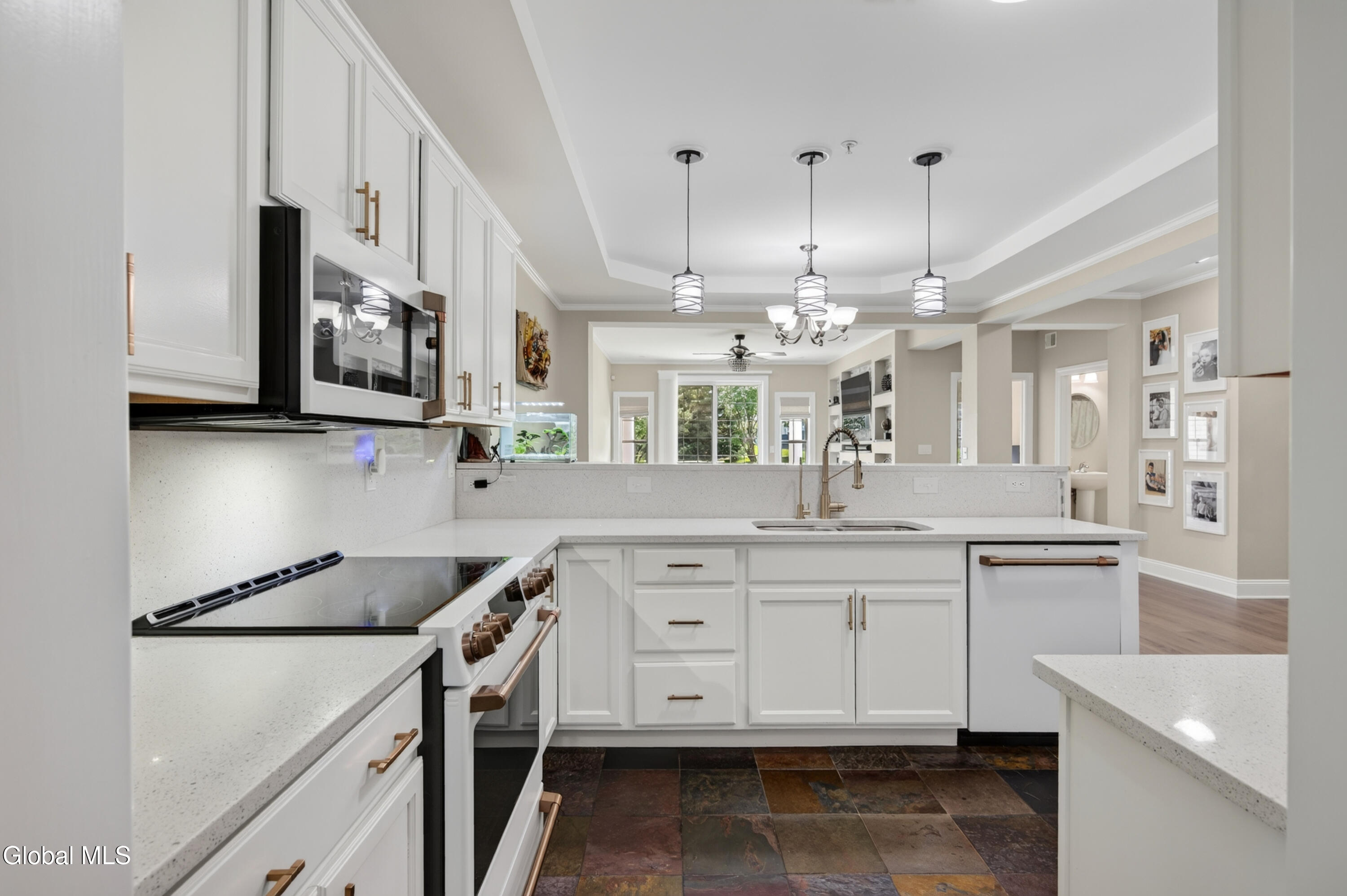 802 Vly Pointe Drive Niskayuna NY 12309