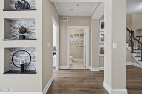 802 Vly Pointe Drive Niskayuna NY 12309