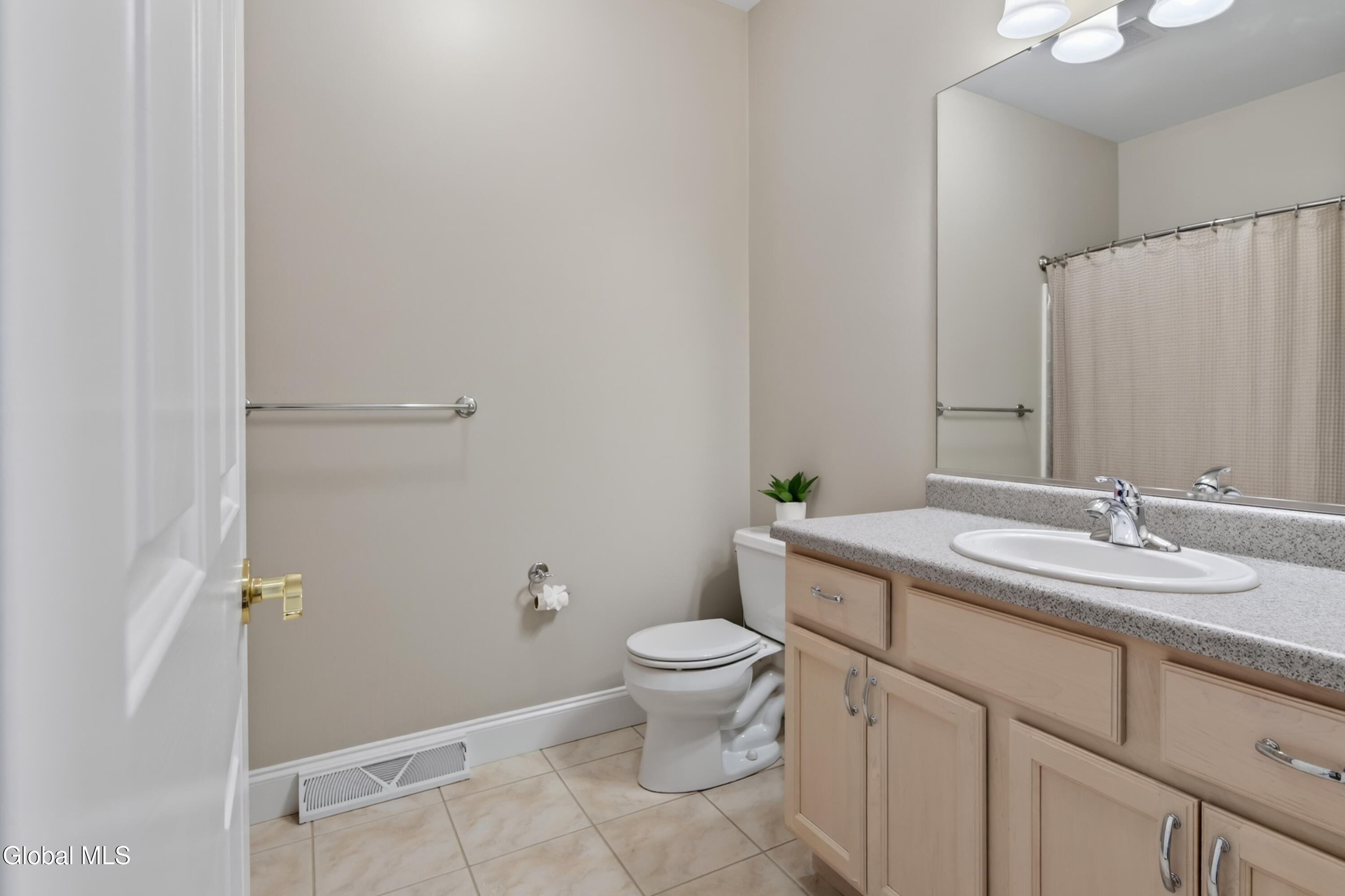 802 Vly Pointe Drive Niskayuna NY 12309