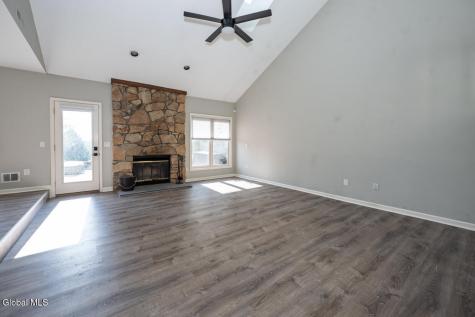 14 Wedgewood Lane Voorheesville NY 12186