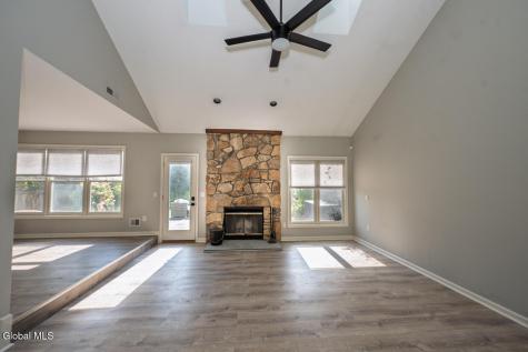 14 Wedgewood Lane Voorheesville NY 12186