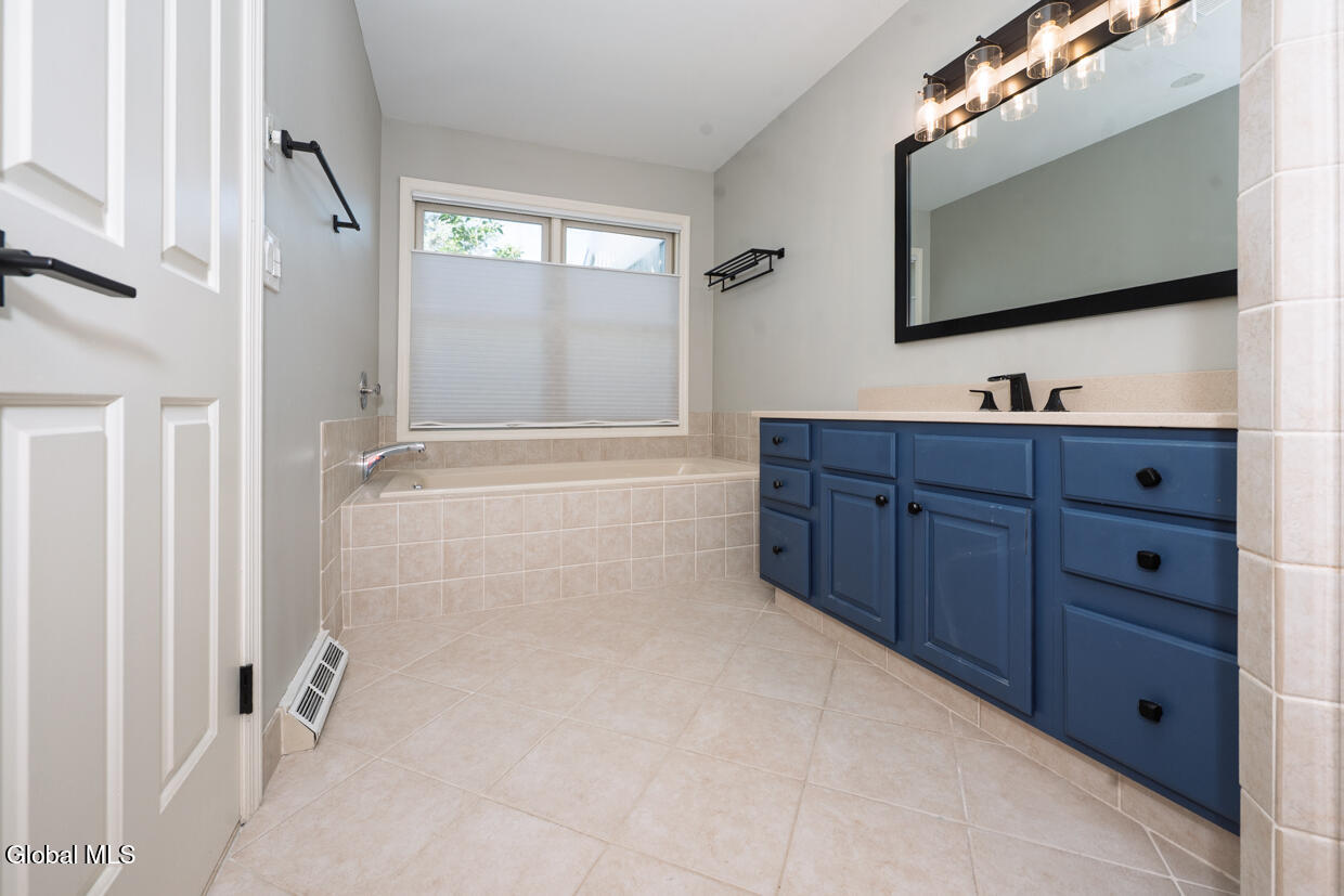 14 Wedgewood Lane Voorheesville NY 12186