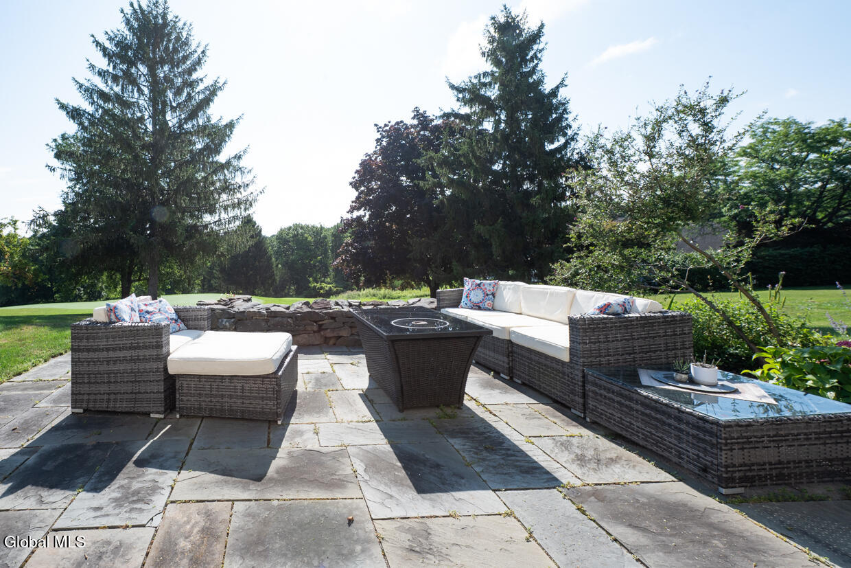 14 Wedgewood Lane Voorheesville NY 12186