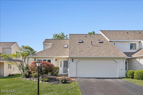 8 Rusfield Drive Glenmont NY 12077
