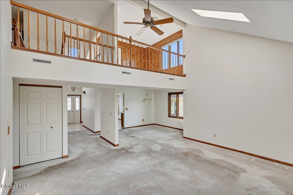 8 Rusfield Drive Glenmont NY 12077