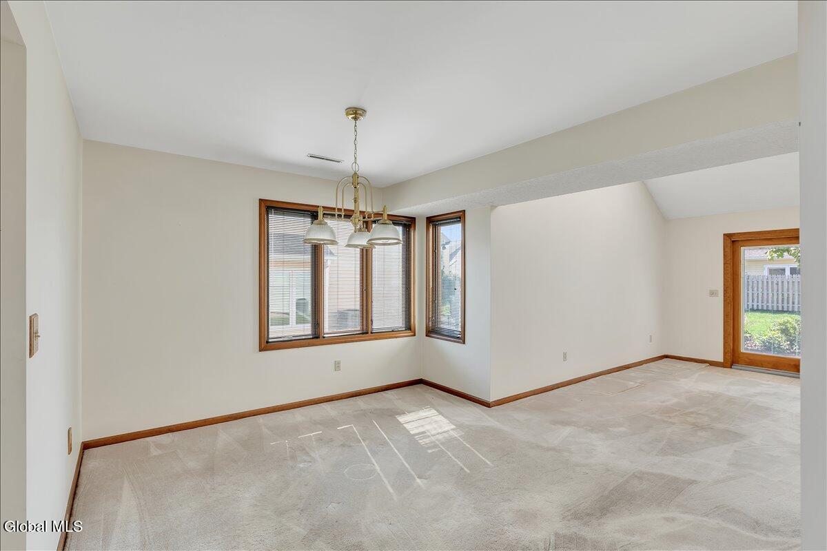 8 Rusfield Drive Glenmont NY 12077