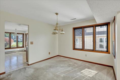 8 Rusfield Drive Glenmont NY 12077