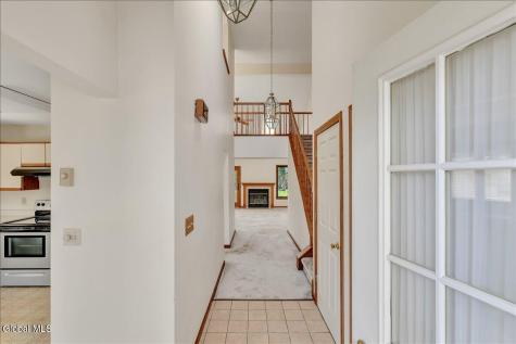8 Rusfield Drive Glenmont NY 12077
