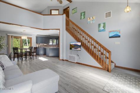 8 Green Meadow Drive Clifton Park NY 12065