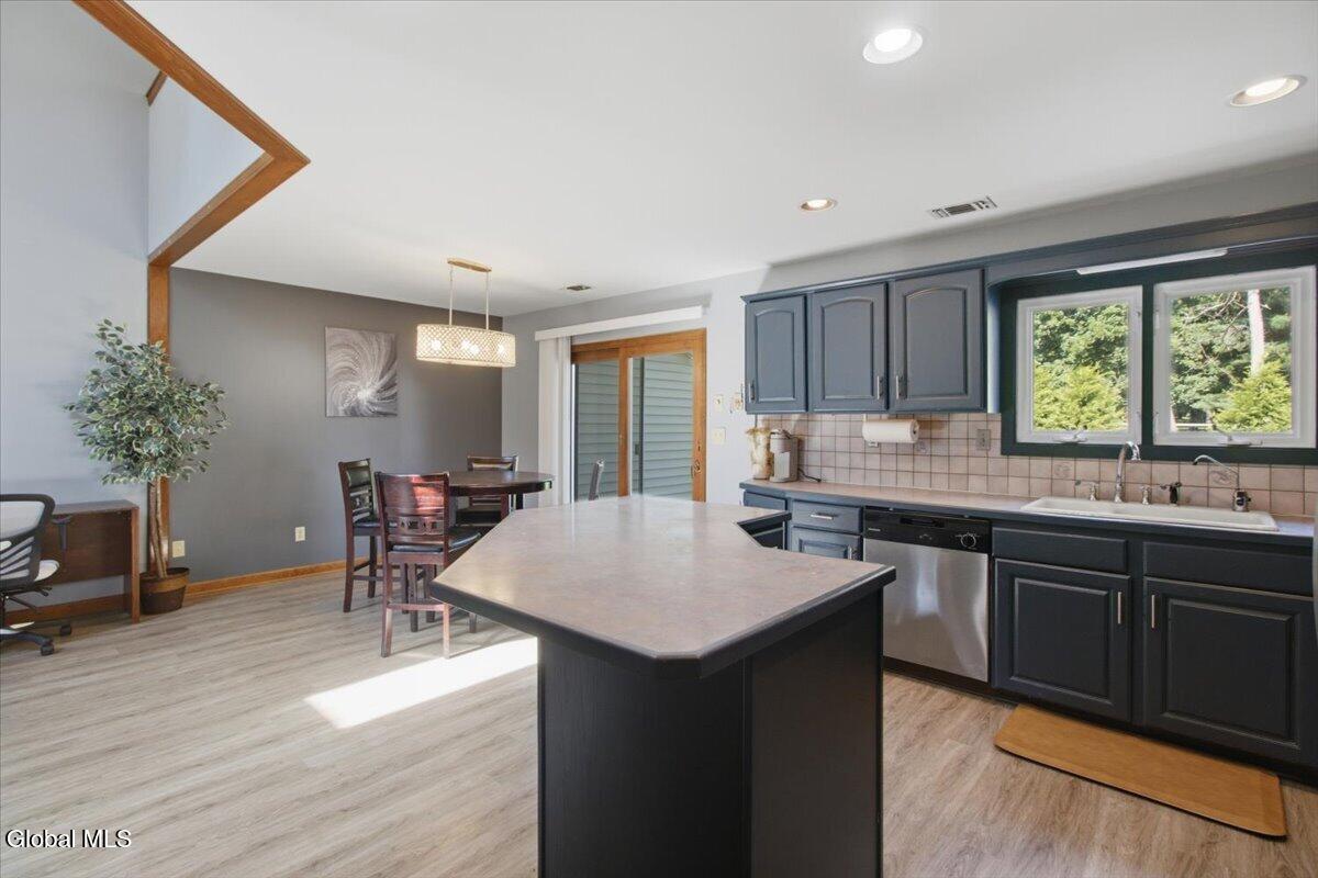 8 Green Meadow Drive Clifton Park NY 12065